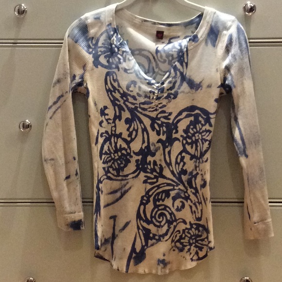 Language of Los Angeles tattoo Henley
